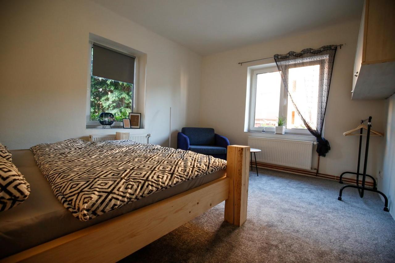 Apartman Devade Se Dvema Loznicemi A Wifi Pripojenim Трутнов Экстерьер фото